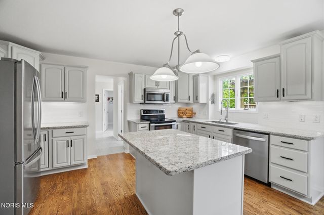 25039 Saddle Horn Drive, Perrysburg, OH 43551
