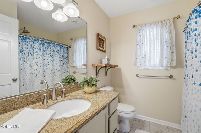 25039 Saddle Horn Drive, Perrysburg, OH 43551