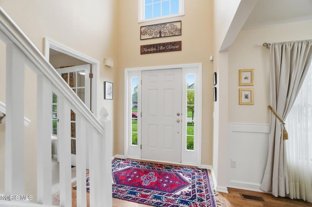 25039 Saddle Horn Drive, Perrysburg, OH 43551