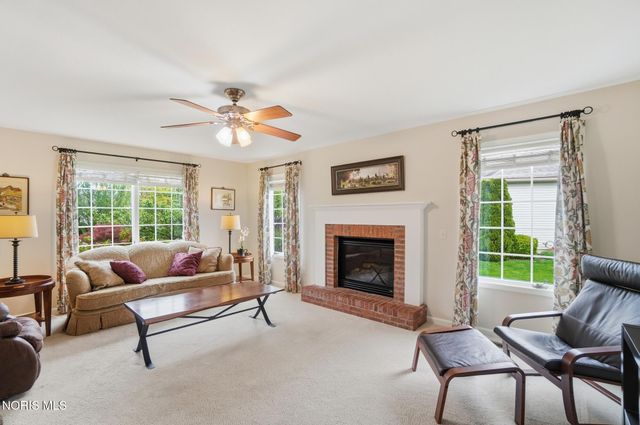 25039 Saddle Horn Drive, Perrysburg, OH 43551