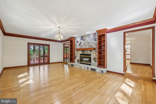 7012 WELLINGTON DR, Marriottsville, MD 21104