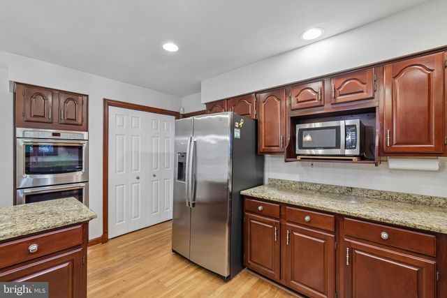 7012 WELLINGTON DR, Marriottsville, MD 21104