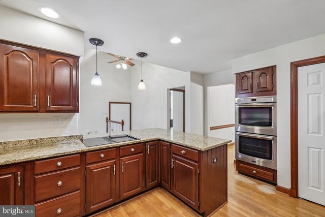 7012 WELLINGTON DR, Marriottsville, MD 21104