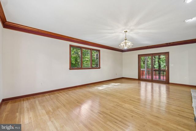 7012 WELLINGTON DR, Marriottsville, MD 21104