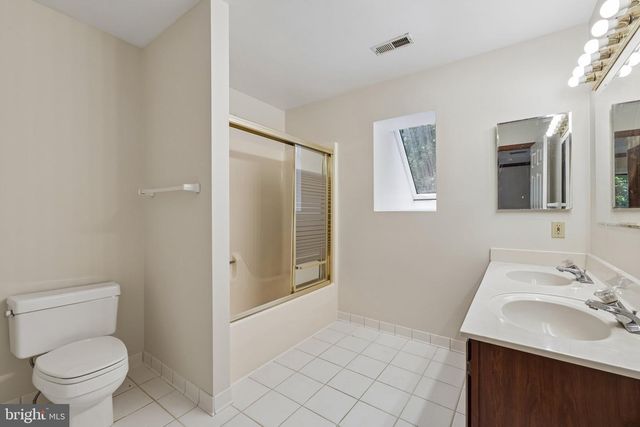 7012 WELLINGTON DR, Marriottsville, MD 21104