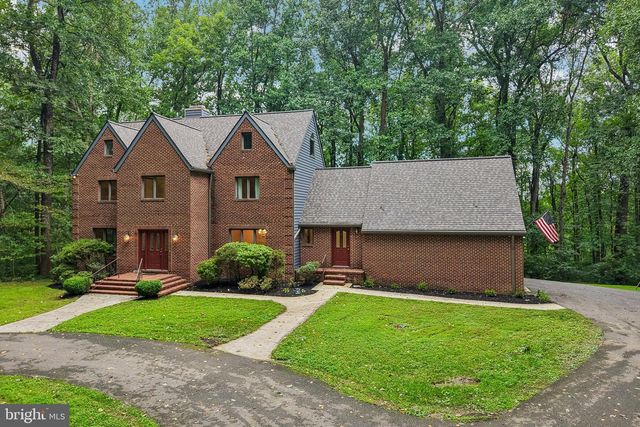 7012 WELLINGTON DR, Marriottsville, MD 21104