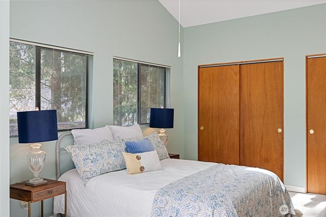 22221 N Clear Lake Boulevard SE, Yelm, WA 98597