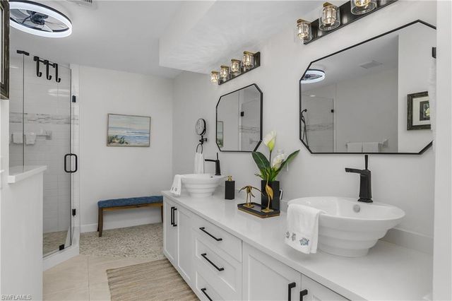 133 Vintage Bay DR # 14, Marco Island, FL 34145