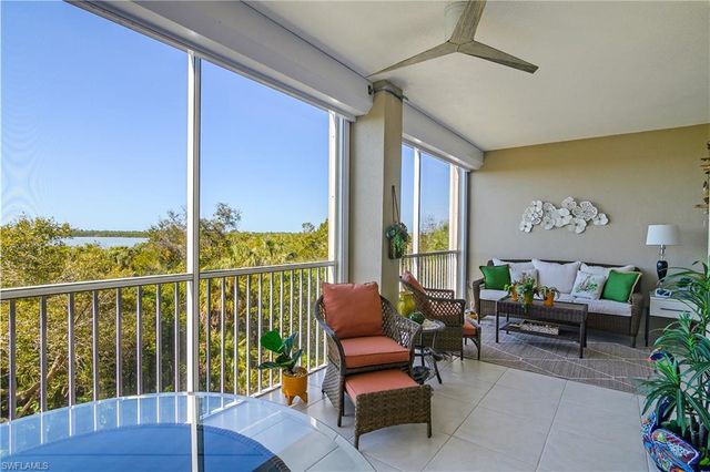 133 Vintage Bay DR # 14, Marco Island, FL 34145