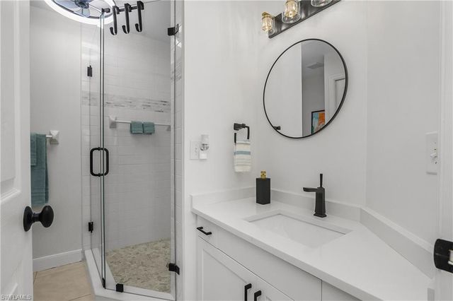 133 Vintage Bay DR # 14, Marco Island, FL 34145