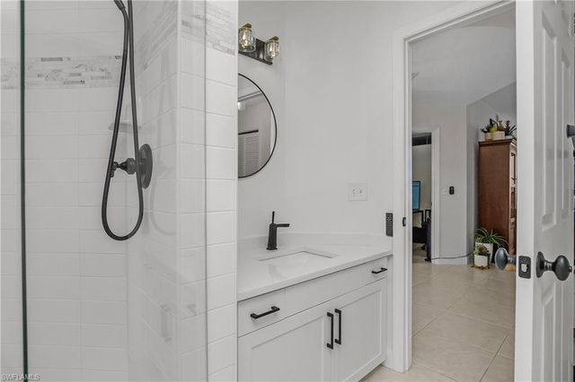 133 Vintage Bay DR # 14, Marco Island, FL 34145