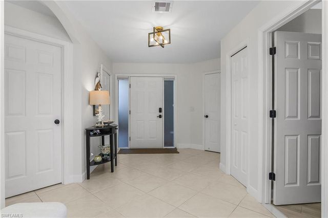 133 Vintage Bay DR # 14, Marco Island, FL 34145