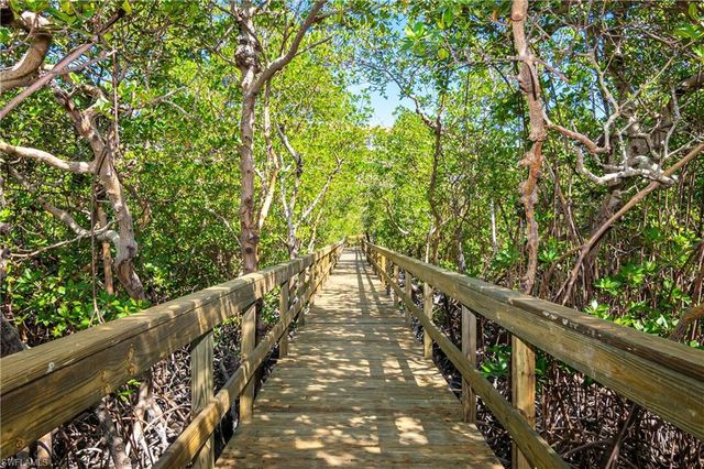 133 Vintage Bay DR # 14, Marco Island, FL 34145