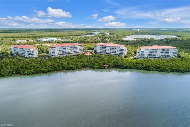 133 Vintage Bay DR # 14, Marco Island, FL 34145