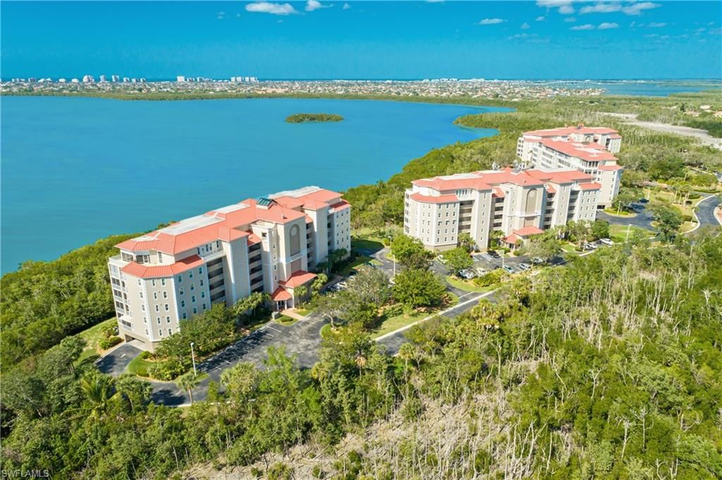 133 Vintage Bay DR # 14, Marco Island, FL 34145