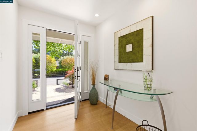 3298 Gloria Ter, Lafayette, CA 94549