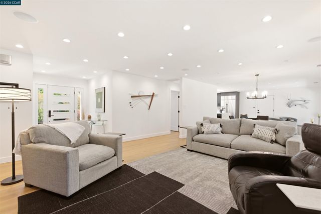 3298 Gloria Ter, Lafayette, CA 94549