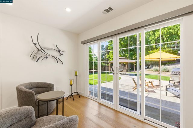 3298 Gloria Ter, Lafayette, CA 94549