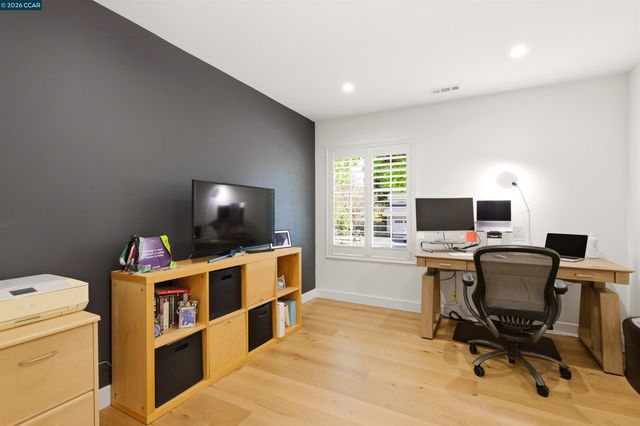 3298 Gloria Ter, Lafayette, CA 94549