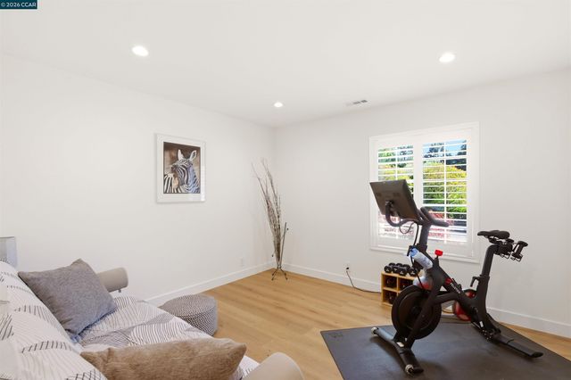 3298 Gloria Ter, Lafayette, CA 94549