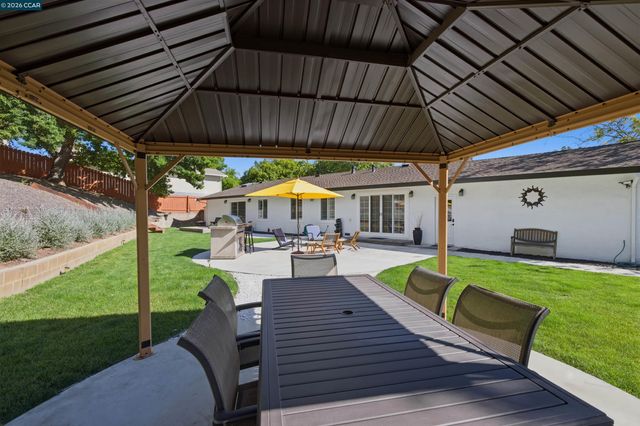 3298 Gloria Ter, Lafayette, CA 94549