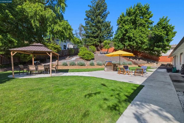 3298 Gloria Ter, Lafayette, CA 94549