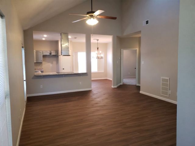 1361 Mimosa Lane, Lewisville, TX 75077