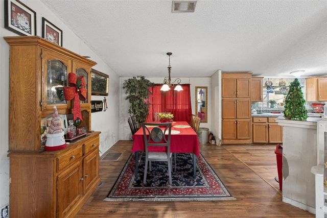 41901 PINE VALLEY DRIVE, Paisley, FL 32767