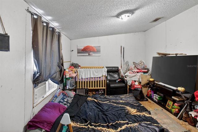 41901 PINE VALLEY DRIVE, Paisley, FL 32767