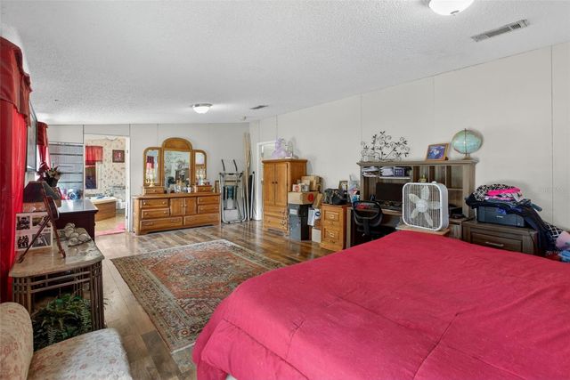 41901 PINE VALLEY DRIVE, Paisley, FL 32767