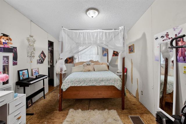 41901 PINE VALLEY DRIVE, Paisley, FL 32767