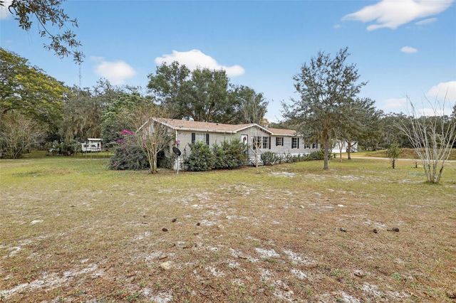 41901 PINE VALLEY DRIVE, Paisley, FL 32767