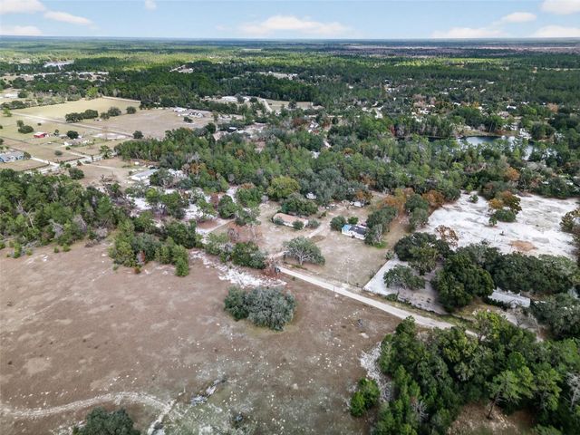 41901 PINE VALLEY DRIVE, Paisley, FL 32767