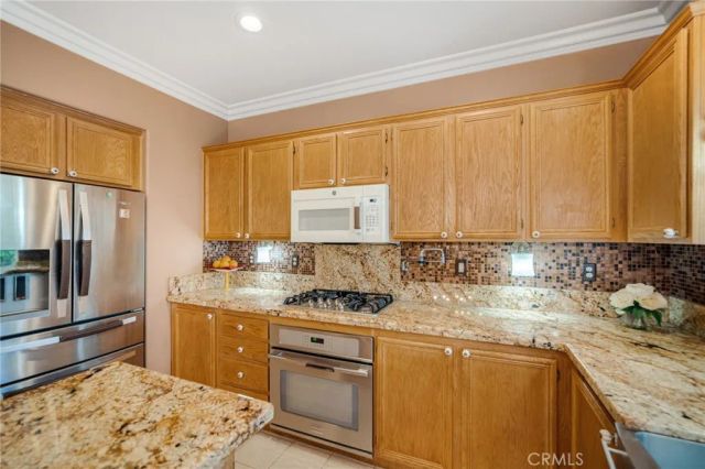 18 Radiance Lane, Rancho Santa Margarita, CA 92688