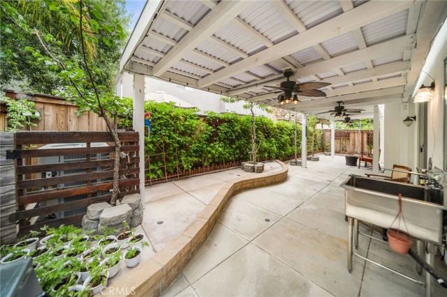 18 Radiance Lane, Rancho Santa Margarita, CA 92688