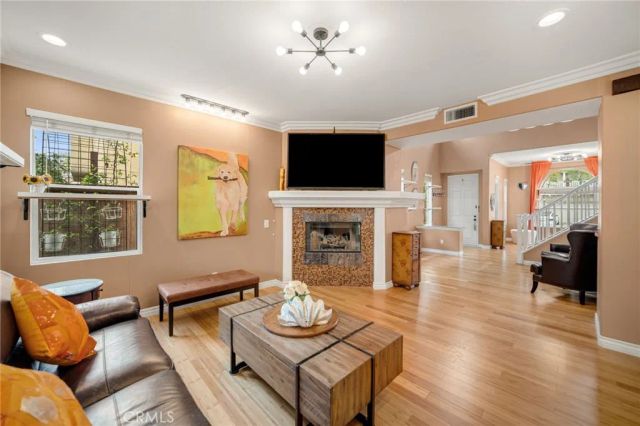 18 Radiance Lane, Rancho Santa Margarita, CA 92688