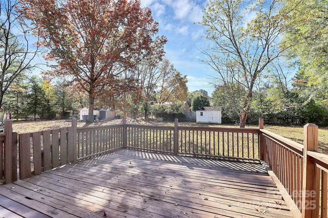 7401 Quail Ridge Drive, Charlotte, NC 28226