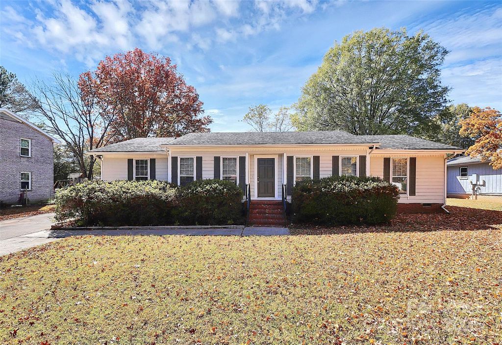 7401 Quail Ridge Drive, Charlotte, NC 28226