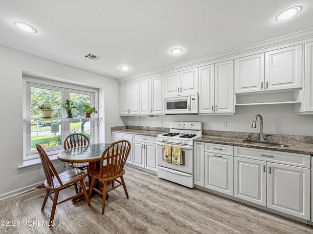254 Plum Drive, Marlboro, NJ 07746