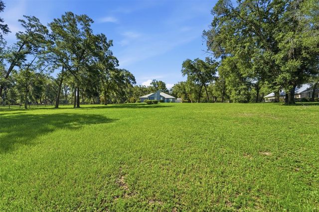 2111 SUN VALLEY LANE, Deland, FL 32720