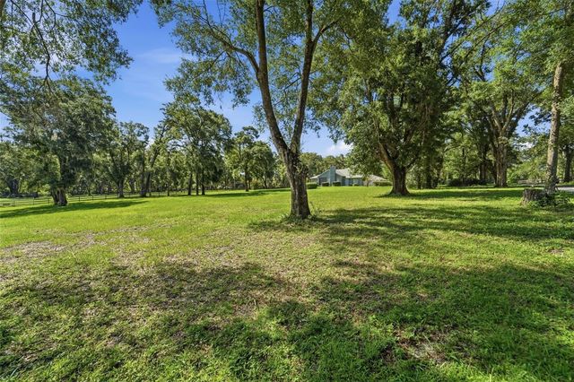 2111 SUN VALLEY LANE, Deland, FL 32720