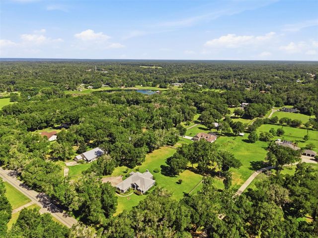 2111 SUN VALLEY LANE, Deland, FL 32720