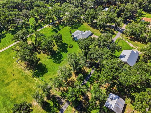 2111 SUN VALLEY LANE, Deland, FL 32720