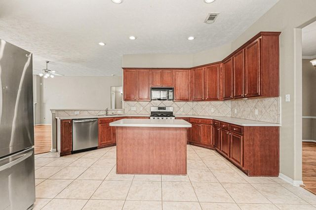 15018 Wildberry Creek Court, Cypress, TX 77433