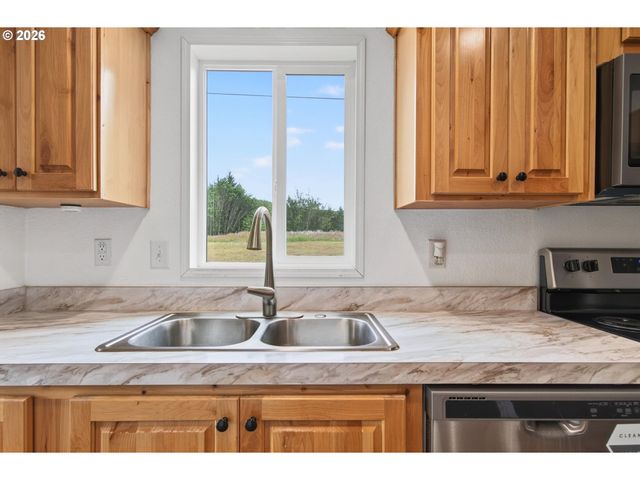 77810 ELSIE Dr, Clatskanie, OR 97016