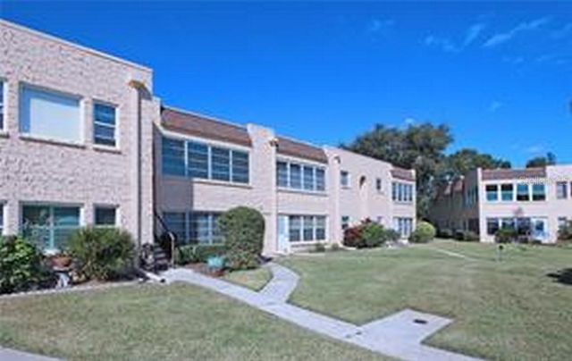 221 CEDARWOOD CIRCLE 221, Seminole, FL 33777
