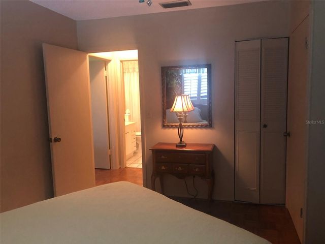 221 CEDARWOOD CIRCLE 221, Seminole, FL 33777