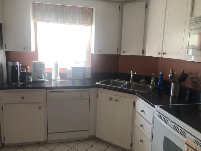 221 CEDARWOOD CIRCLE 221, Seminole, FL 33777