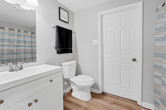 200 Pennsylvania Ave, Etowah, TN 37331