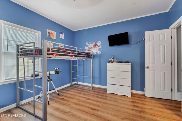 200 Pennsylvania Ave, Etowah, TN 37331